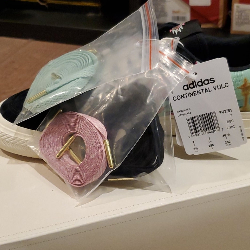 Adidas x Arizona Collab Continentals - M-7.5 W-9 - Picture 2 of 5